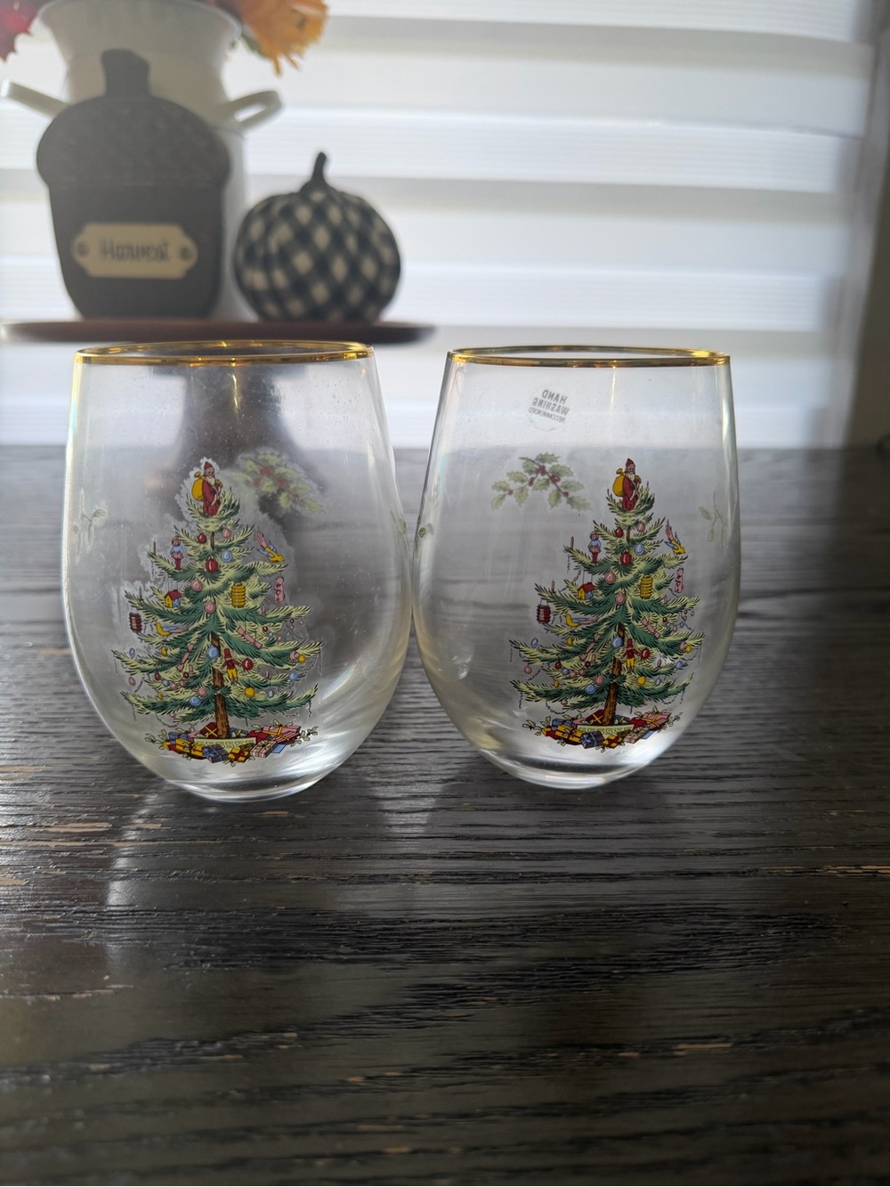 Holiday Christmas Tree Stemless Wine Glasses with Gold Rim